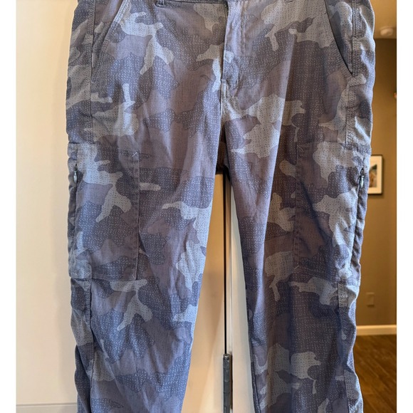 Women's Prana Gray Camo Patterned Joggers Cargo Pockets Tapered Size 10 - Picture 3 of 13